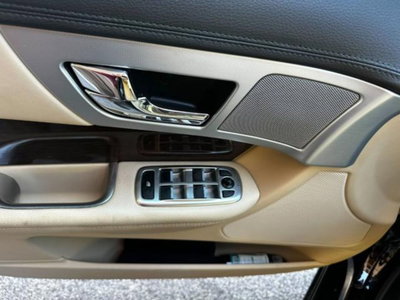 Jaguar XF 2.2 D 190 CV (14)