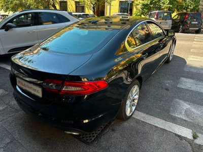 Jaguar XF 2.2 D 190 CV (6)