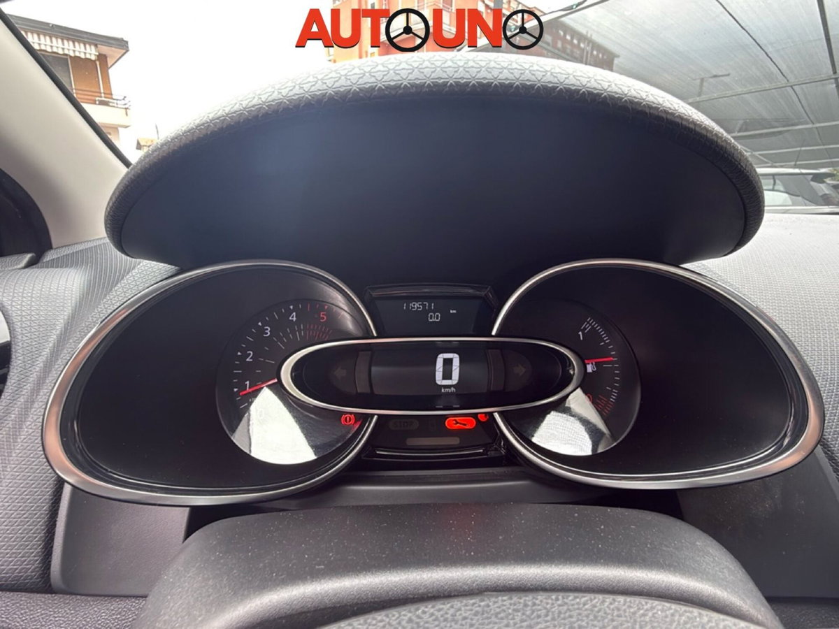 Renault Clio 1.5 dCi 75CV 5 porte Confort (15)