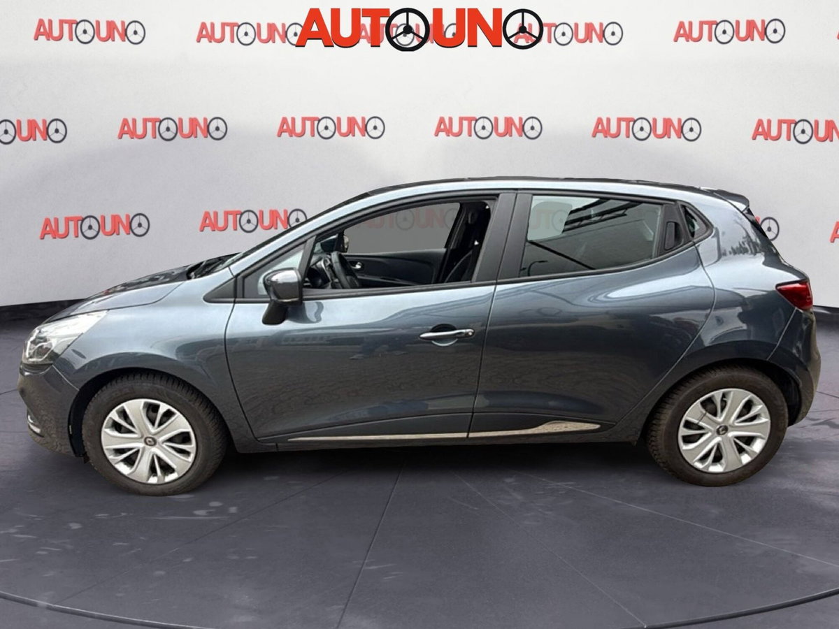 Renault Clio 1.5 dCi 75CV 5 porte Confort (6)