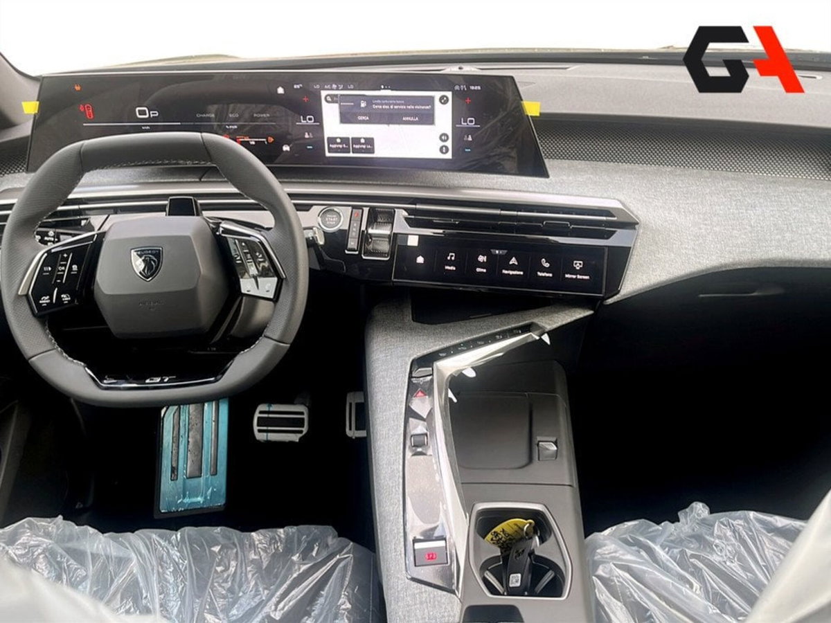 Peugeot 3008 1.2 hybrid GT Exclusive 145cv e-dcs6 (15)