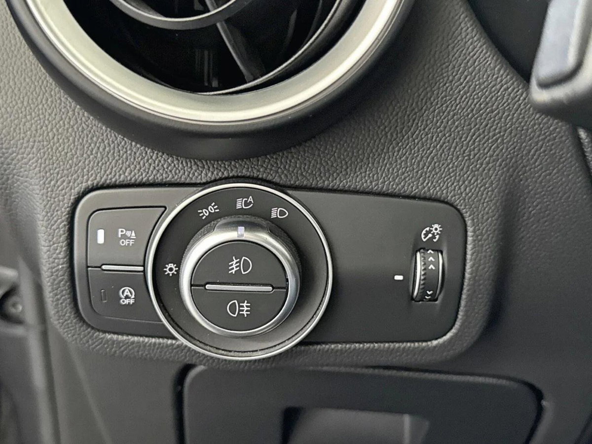 Alfa Romeo Stelvio Stelvio 2.2 Turbodiesel 160 CV AT8 RWD Super Business (10)