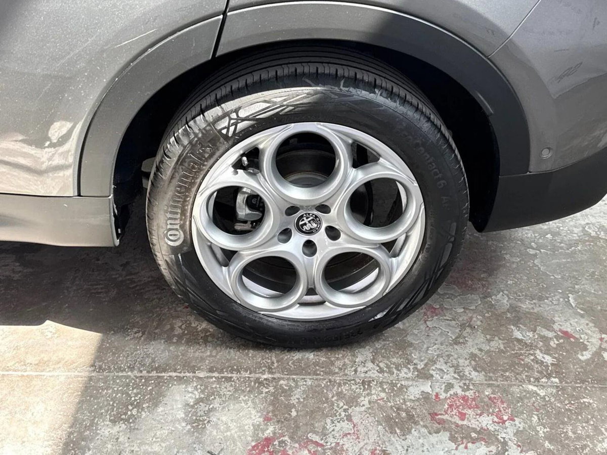 Alfa Romeo Tonale 1.5 hybrid Sprint 130cv tct7 (5)