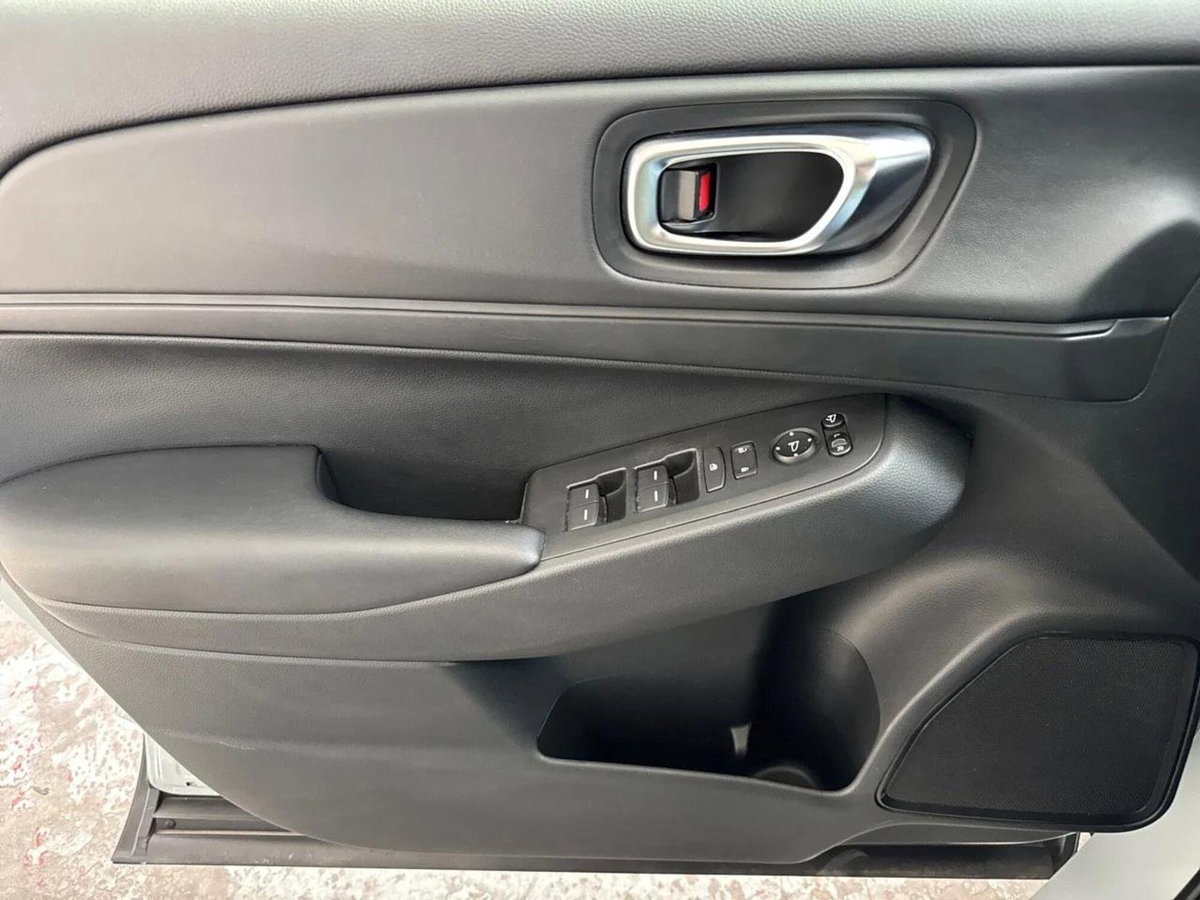 Honda HR-V 1.5 hev Elegance ecvt (12)