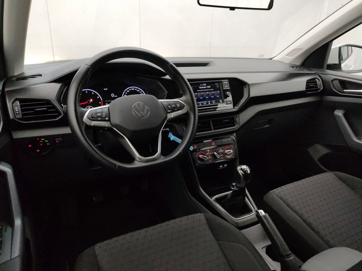Volkswagen T-Cross 1.0 TSI Urban BMT (11)