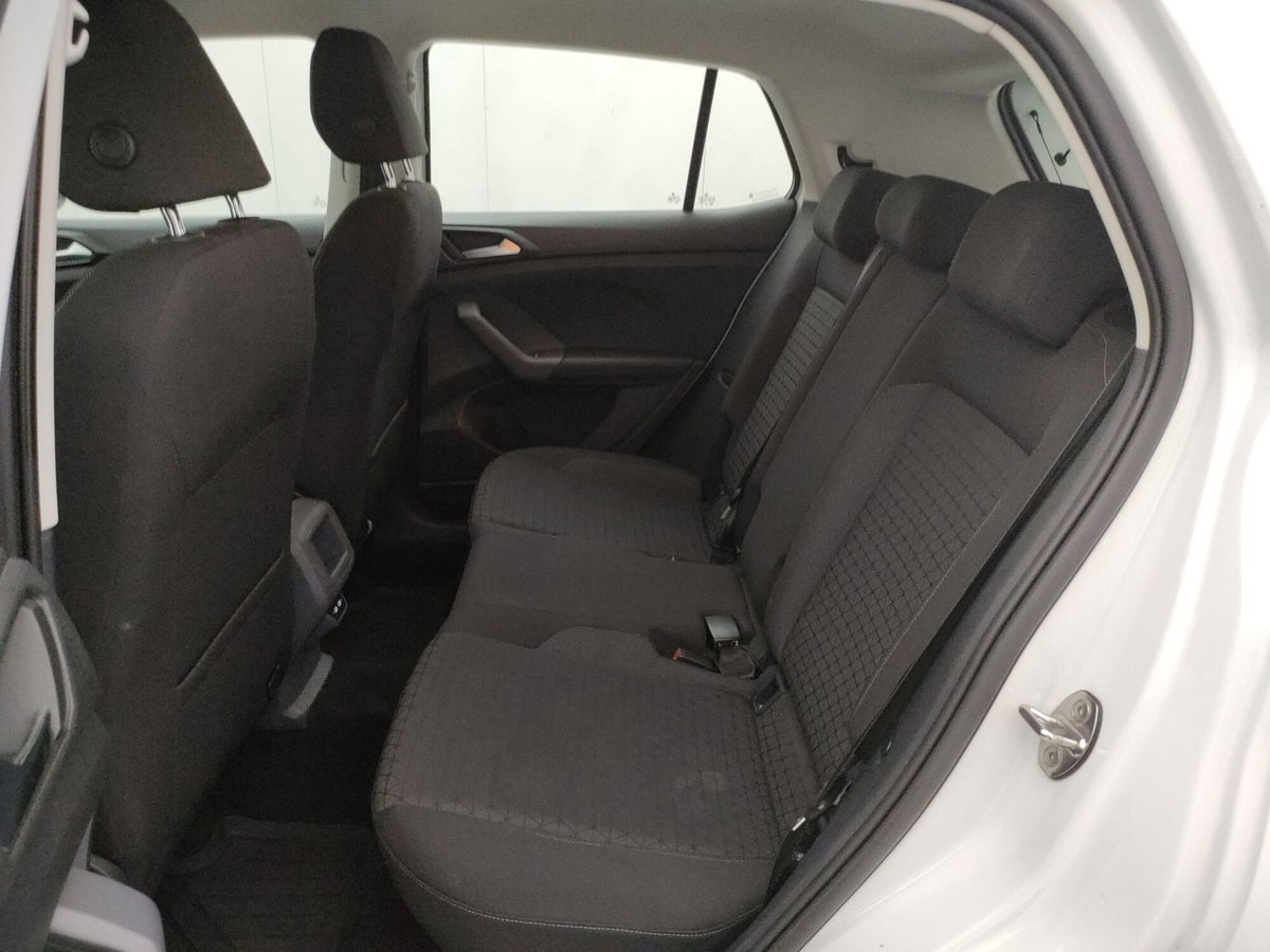 Volkswagen T-Cross 1.0 TSI Urban BMT (8)
