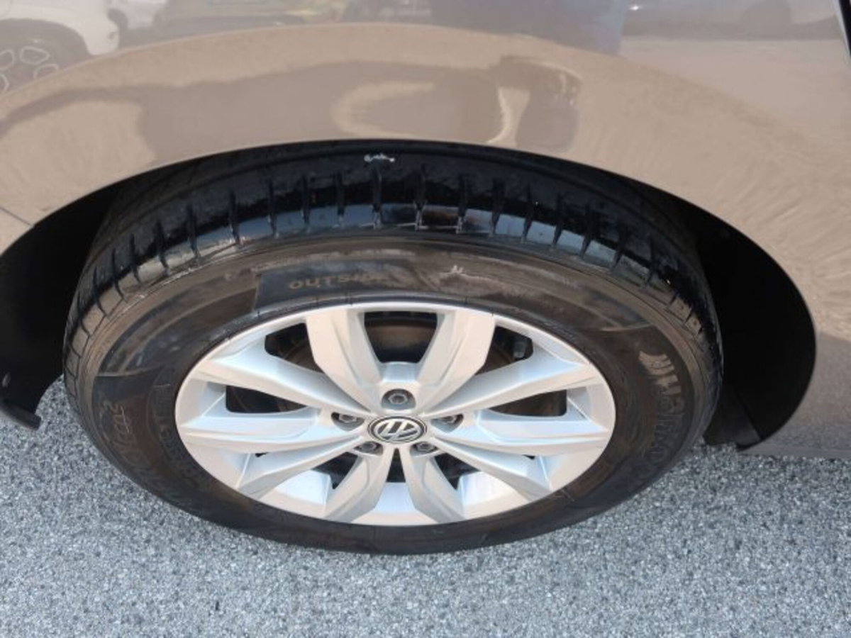 Volkswagen Polo 1.0 tsi R-Line 95cv (10)