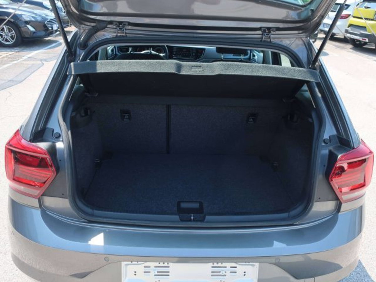 Volkswagen Polo 1.0 tsi R-Line 95cv (12)