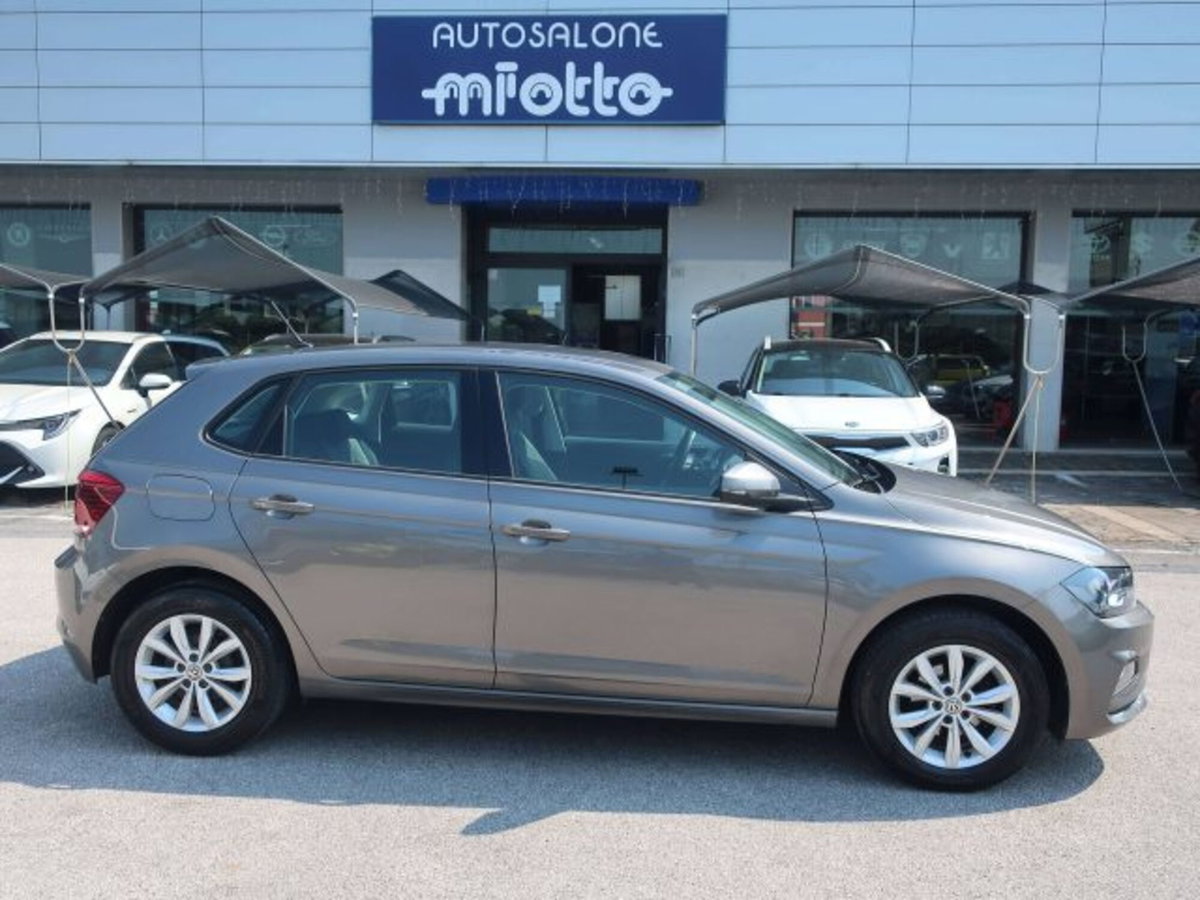 Volkswagen Polo 1.0 tsi R-Line 95cv (15)