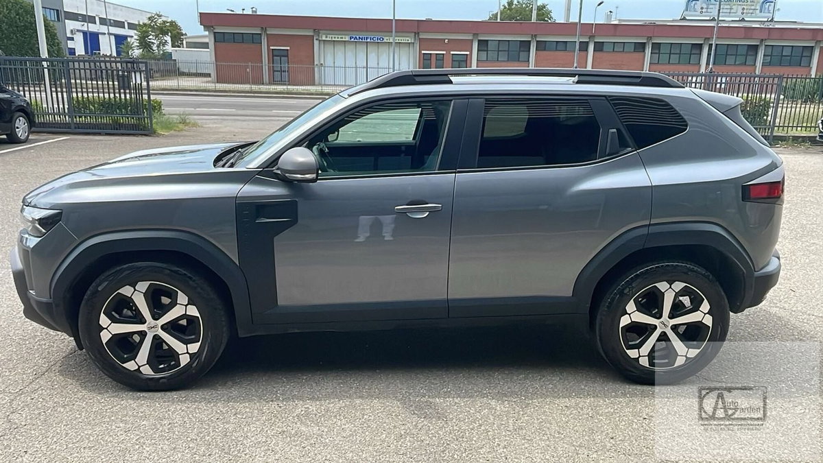 Dacia Duster 1.6 hybrid Journey 140cv (2)