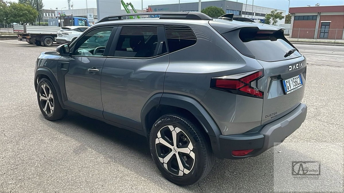 Dacia Duster 1.6 hybrid Journey 140cv (3)