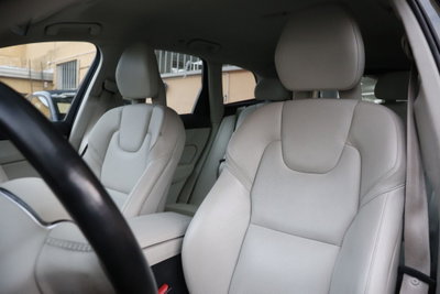 Volvo XC60 D4 AWD Geartronic Business (10)