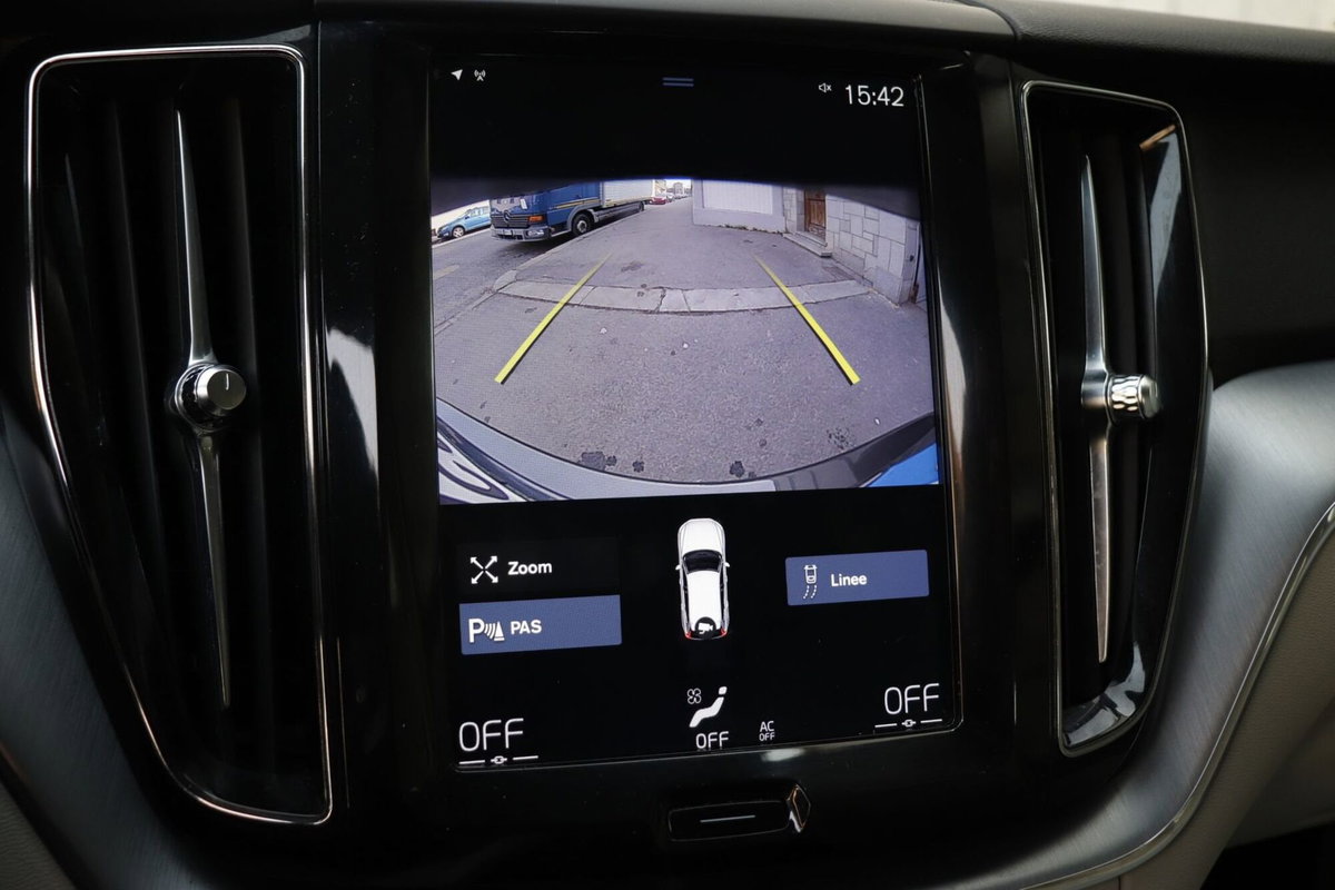 Volvo XC60 D4 AWD Geartronic Business (18)
