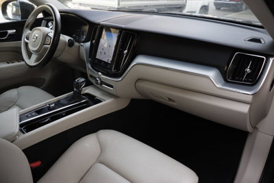 Volvo XC60 D4 AWD Geartronic Business (6)