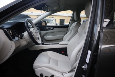 Volvo XC60 D4 AWD Geartronic Business (8)