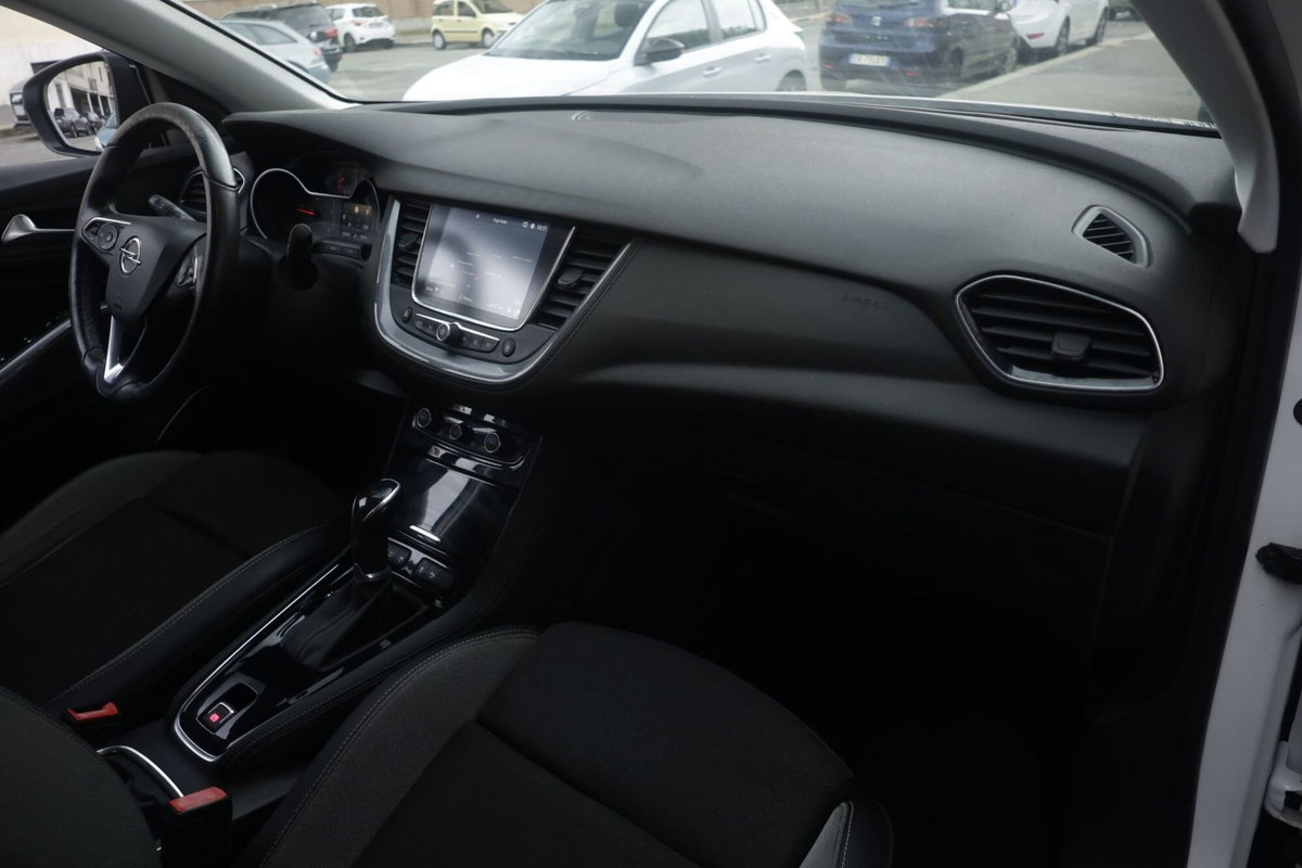 Opel Grandland X 2.0 diesel Ecotec Start&Stop aut. Ultimate (10)