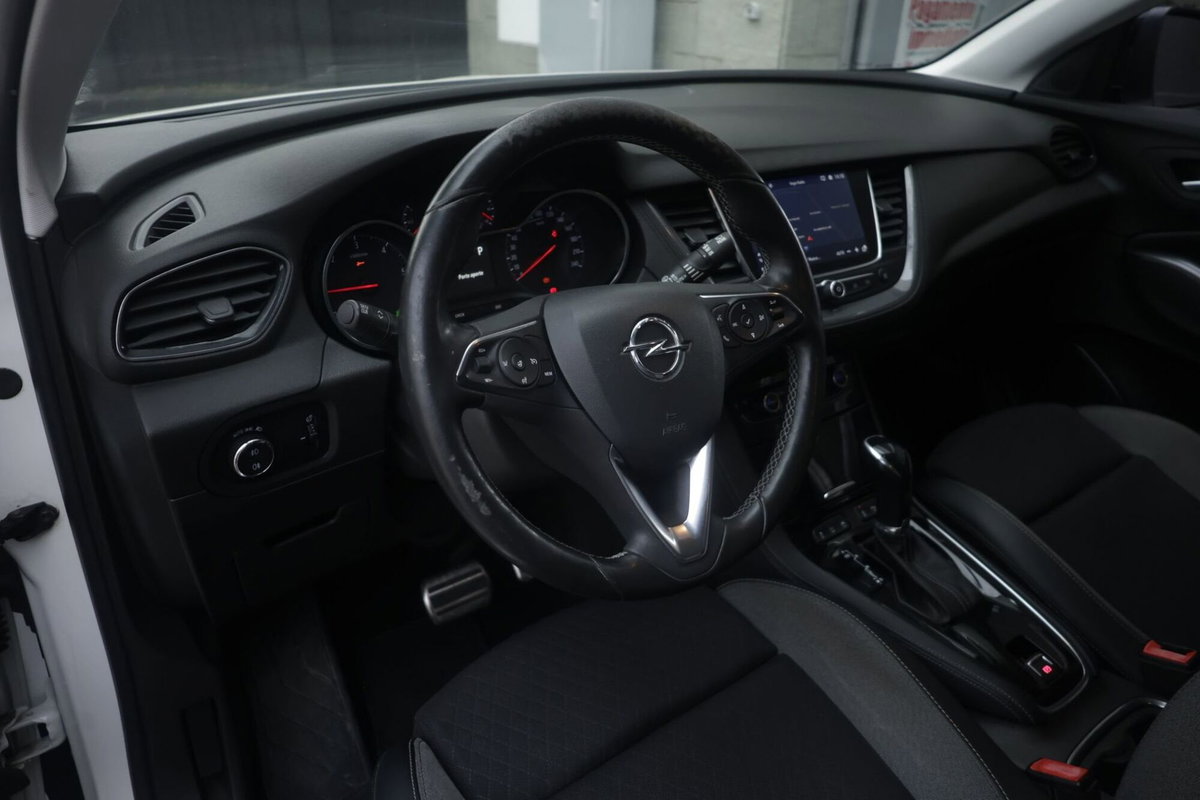 Opel Grandland X 2.0 diesel Ecotec Start&Stop aut. Ultimate (16)