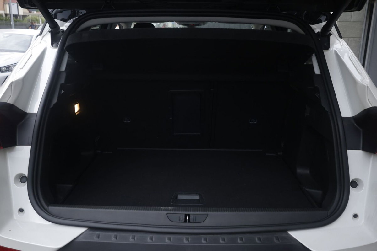 Opel Grandland X 2.0 diesel Ecotec Start&Stop aut. Ultimate (20)