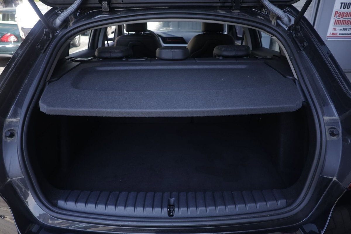 BMW Serie 1 118i 5p. Advantage (19)
