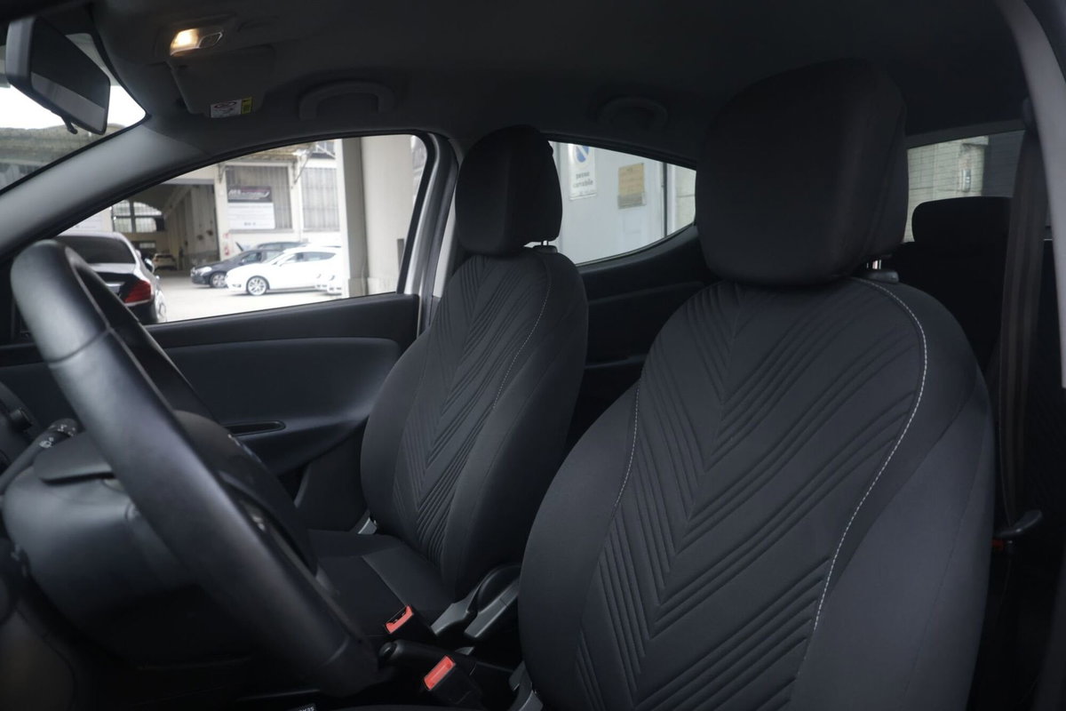 Lancia Ypsilon 1.0 FireFly 5 porte S&S Hybrid Gold Plus (16)