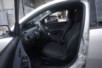 Lancia Ypsilon 1.0 FireFly 5 porte S&S Hybrid Gold Plus (17)