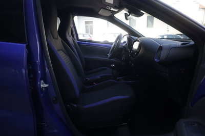 Toyota Aygo X 1.0 Lounge Air 72cv s-cvt (11)