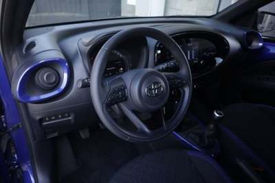 Toyota Aygo X 1.0 Lounge Air 72cv s-cvt (15)