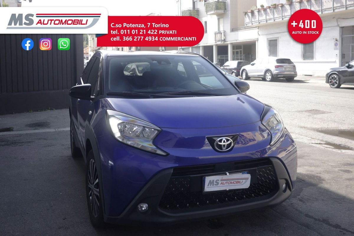 Toyota Aygo X 1.0 Lounge Air 72cv s-cvt (17)