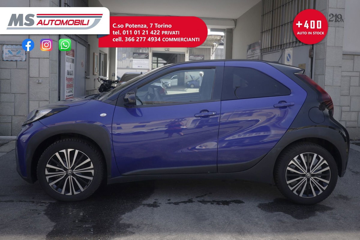 Toyota Aygo X 1.0 Lounge Air 72cv s-cvt (4)