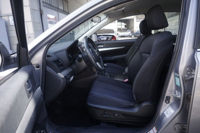 Subaru Legacy 2.0D Comfort (17)