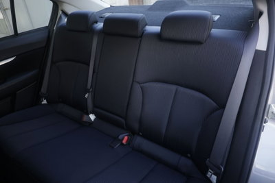 Subaru Legacy 2.0D Comfort (3)