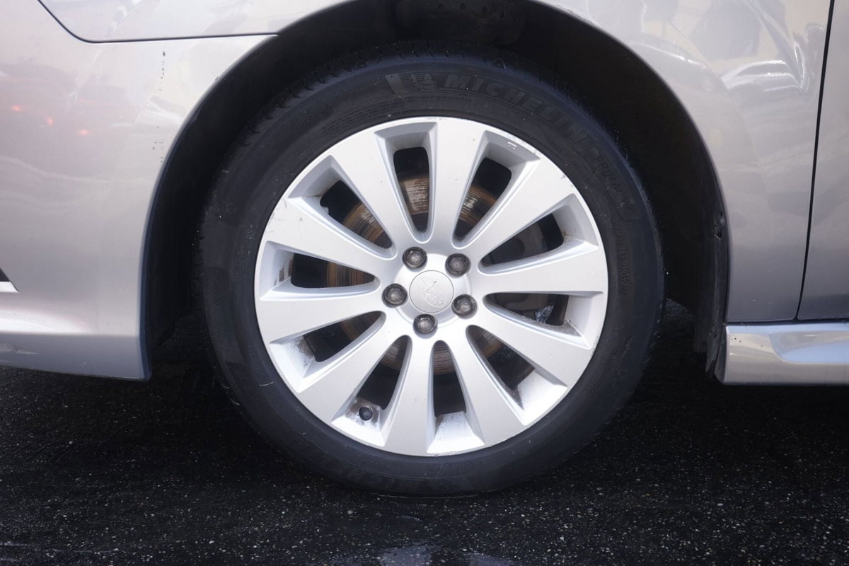 Subaru Legacy 2.0D Comfort (5)