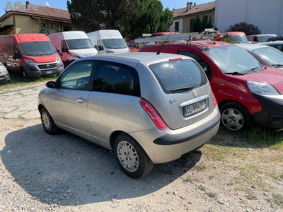 Lancia Ypsilon 16V Argento (3)