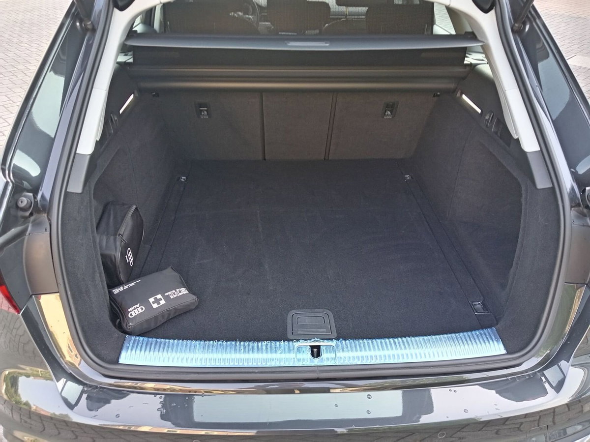 Audi A4 Avant 40 TDI S tronic Business (13)