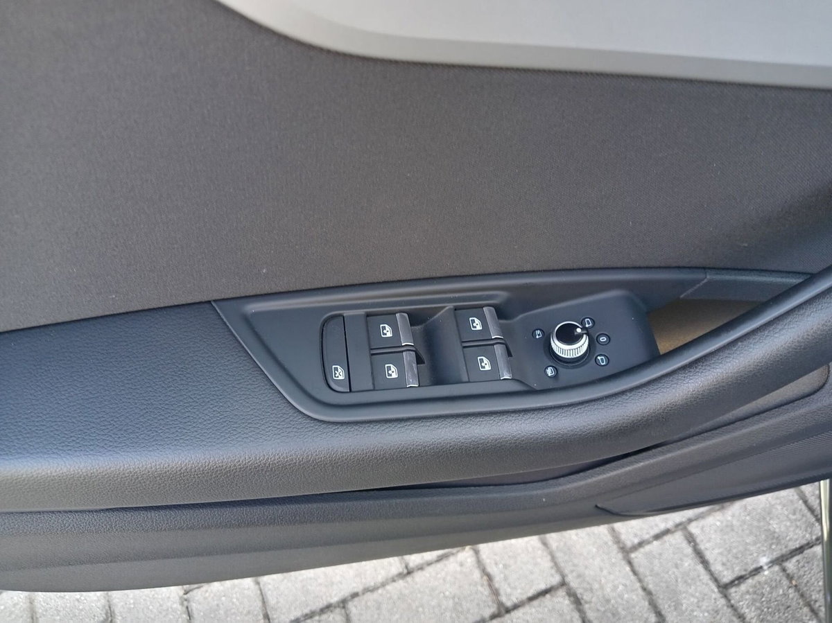 Audi A4 Avant 40 TDI S tronic Business (19)