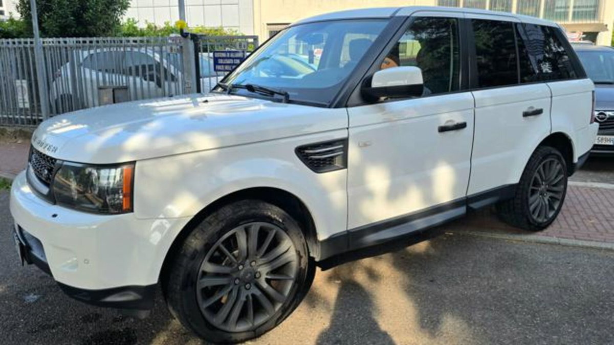 Land Rover Range Rover Sport 3.0 SDV6 SE (2)