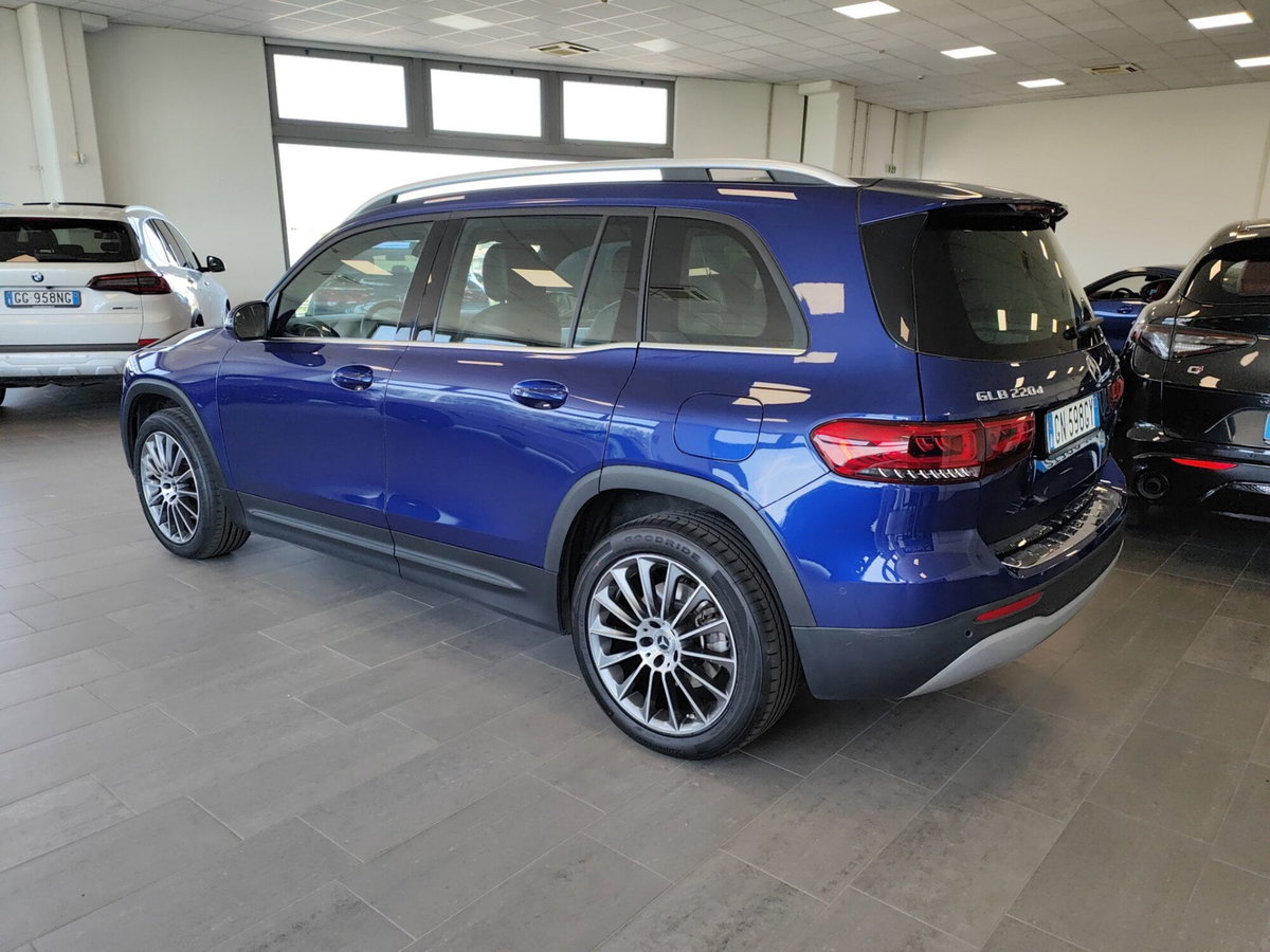 Mercedes-Benz GLB 220 d Advanced 4matic auto 7p.ti (9)