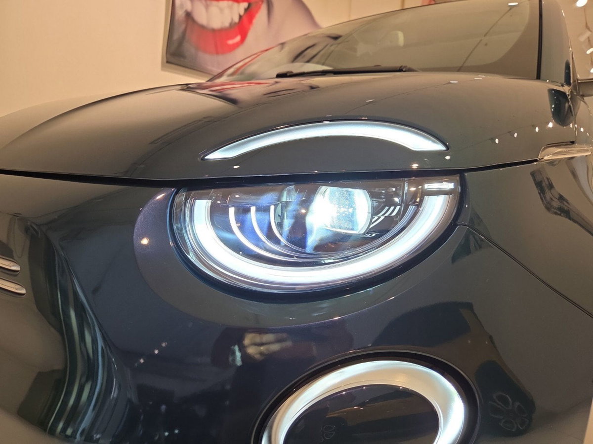 Fiat 500 Cabrio 42 kWh La Prima (9)