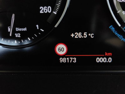 BMW X1 sdrive18d X-Line auto (10)