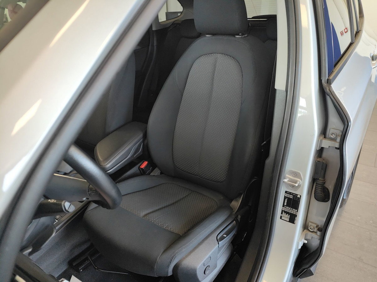 BMW X1 sdrive18d X-Line auto (4)