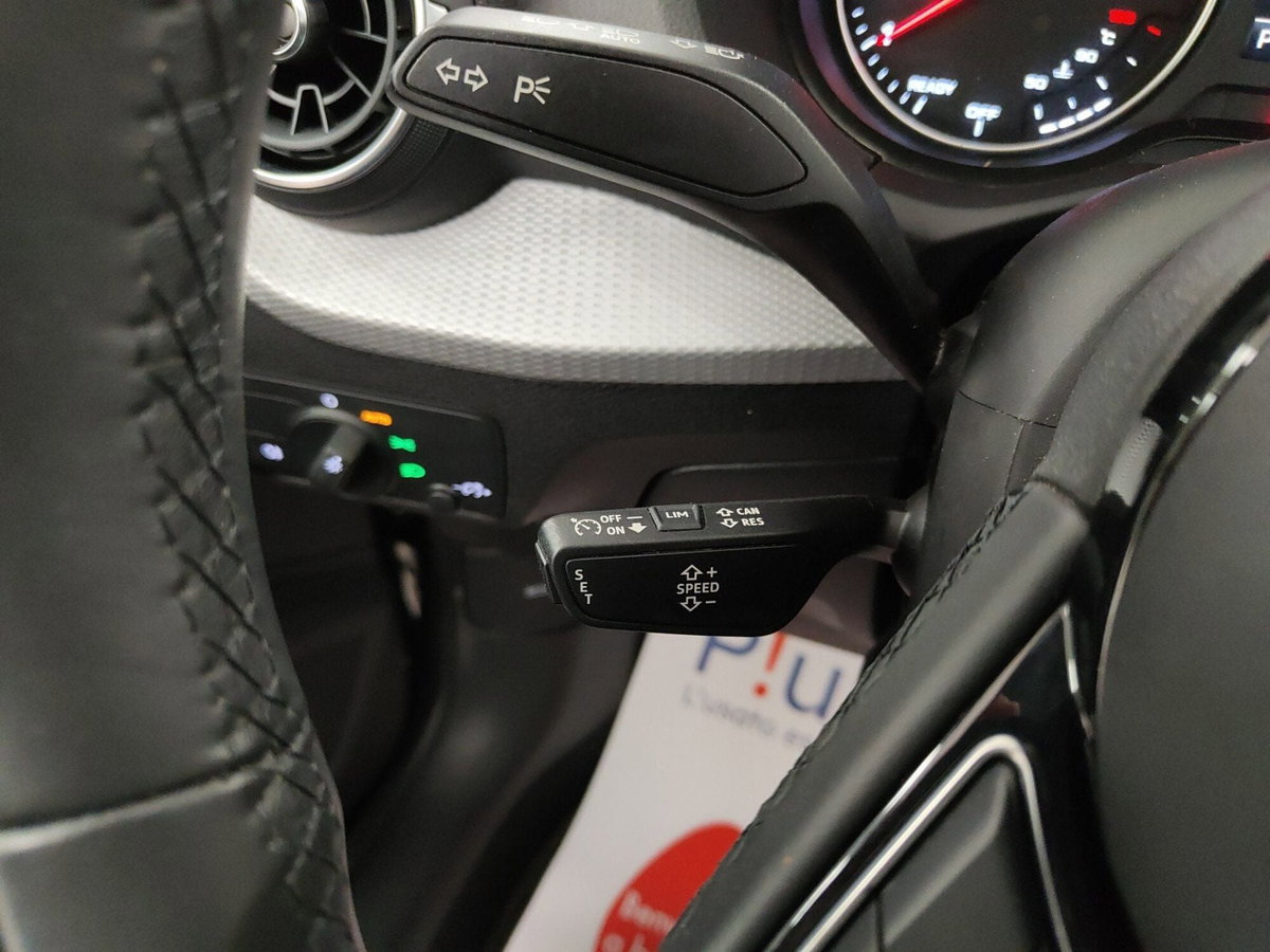 Audi Q2 Q2 35 TFSI S tronic (17)