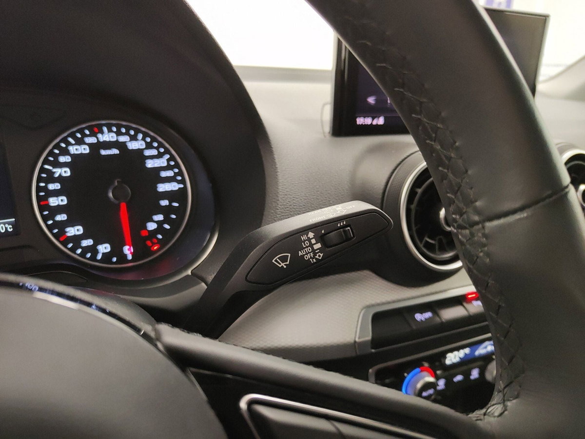 Audi Q2 Q2 35 TFSI S tronic (19)