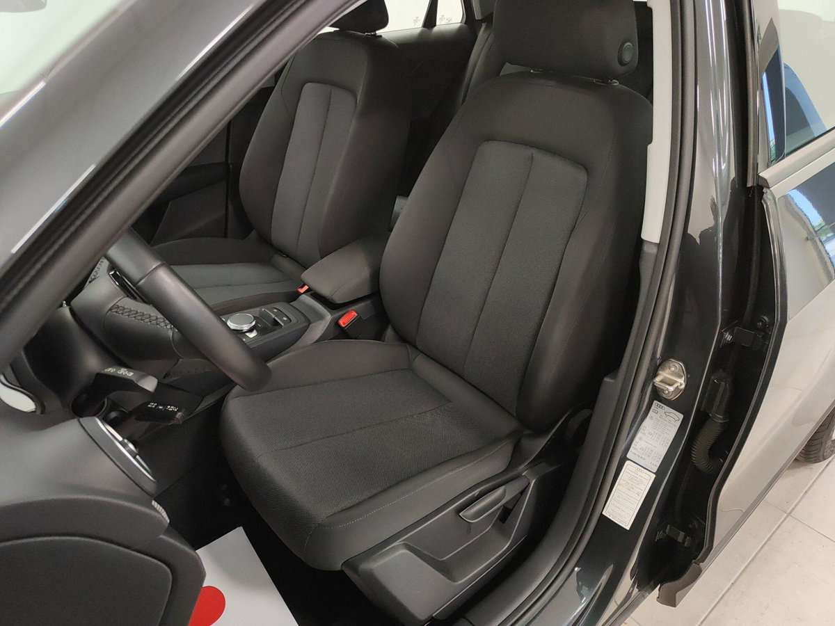 Audi Q2 Q2 35 TFSI S tronic (4)