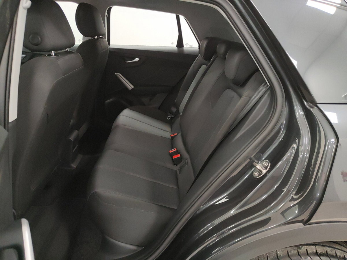 Audi Q2 Q2 35 TFSI S tronic (6)