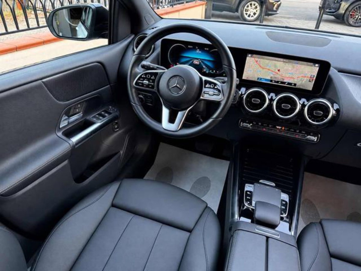 Mercedes-Benz Classe B 180 d Sport (11)