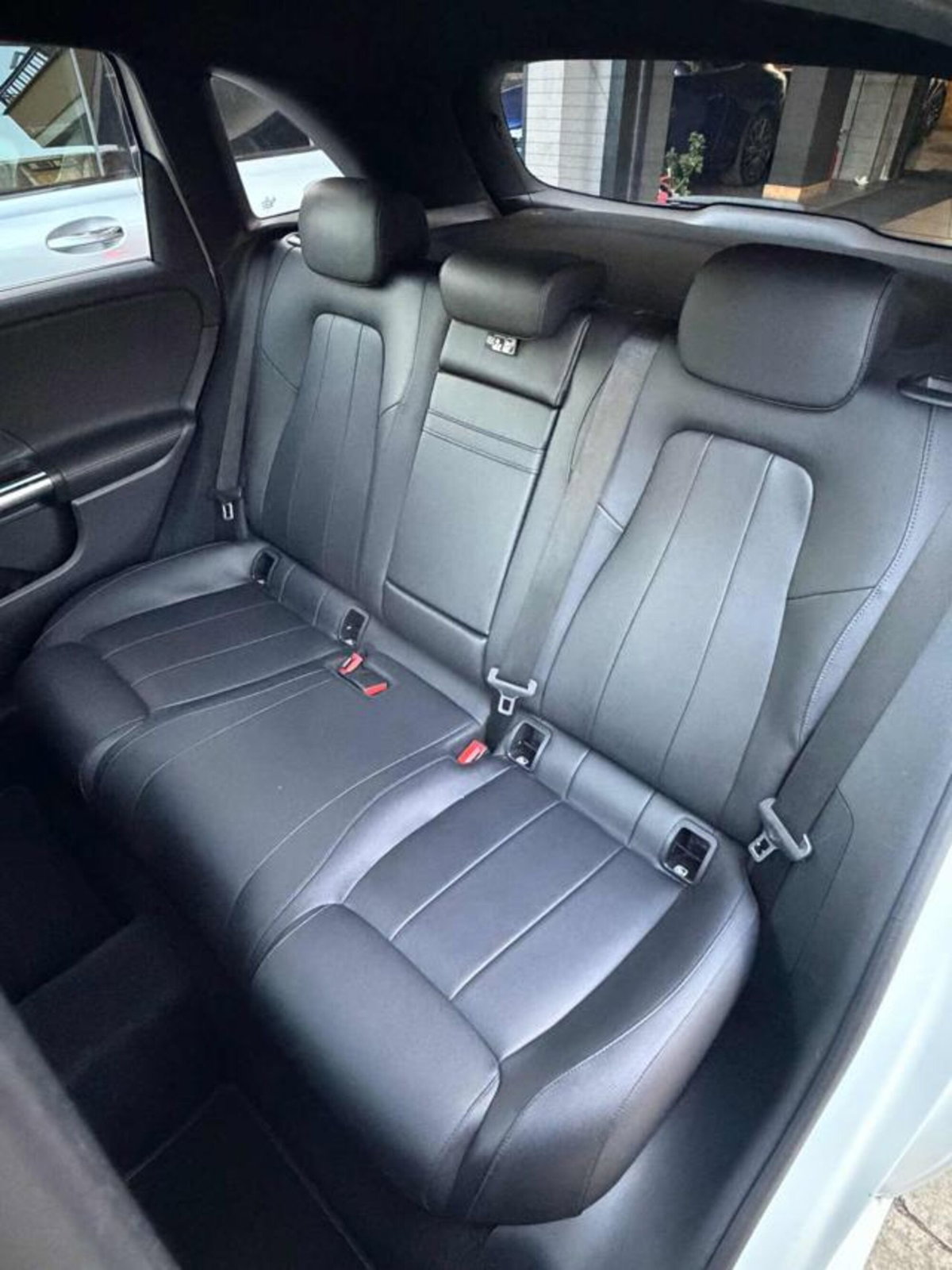 Mercedes-Benz Classe B 180 d Sport (18)
