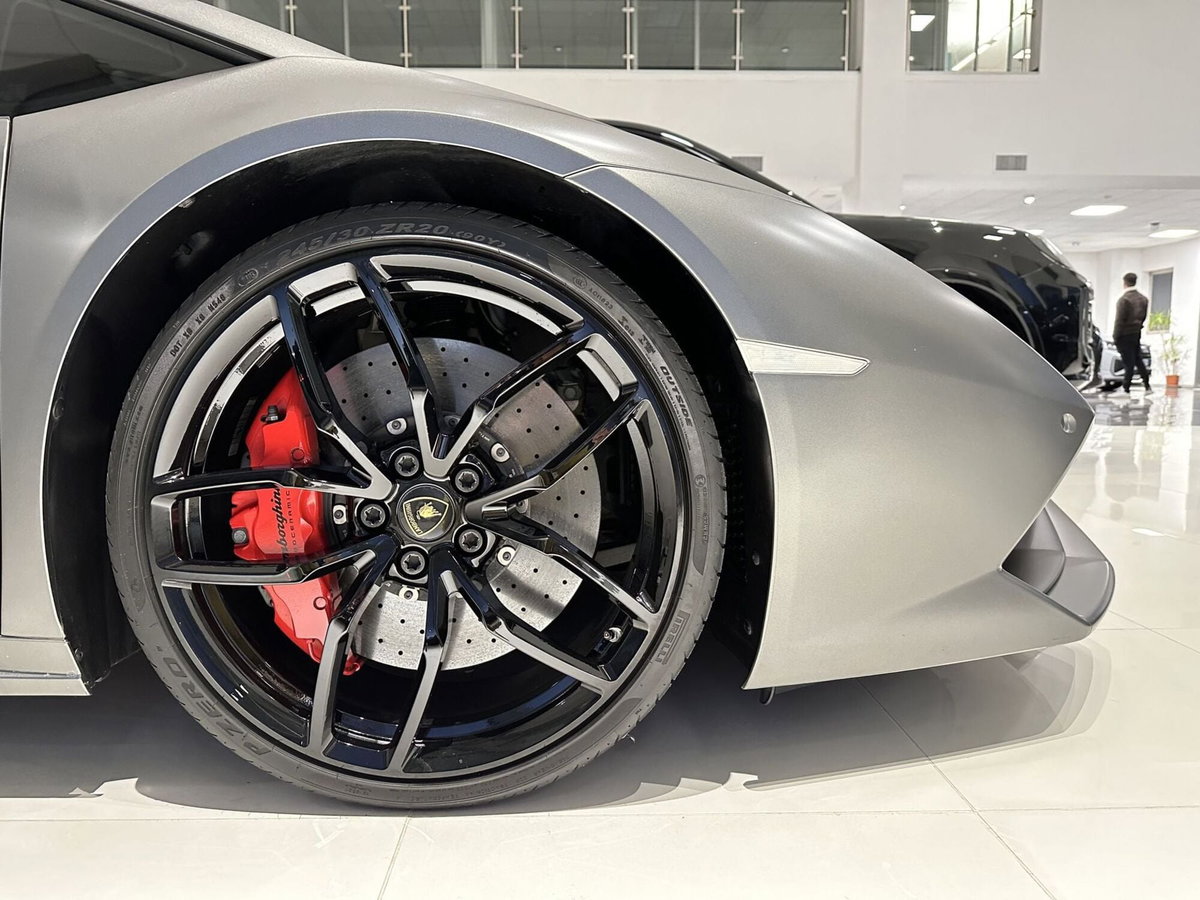 Lamborghini Huracán Coupé 5.2 V10 LP 610-4 Coupé (12)