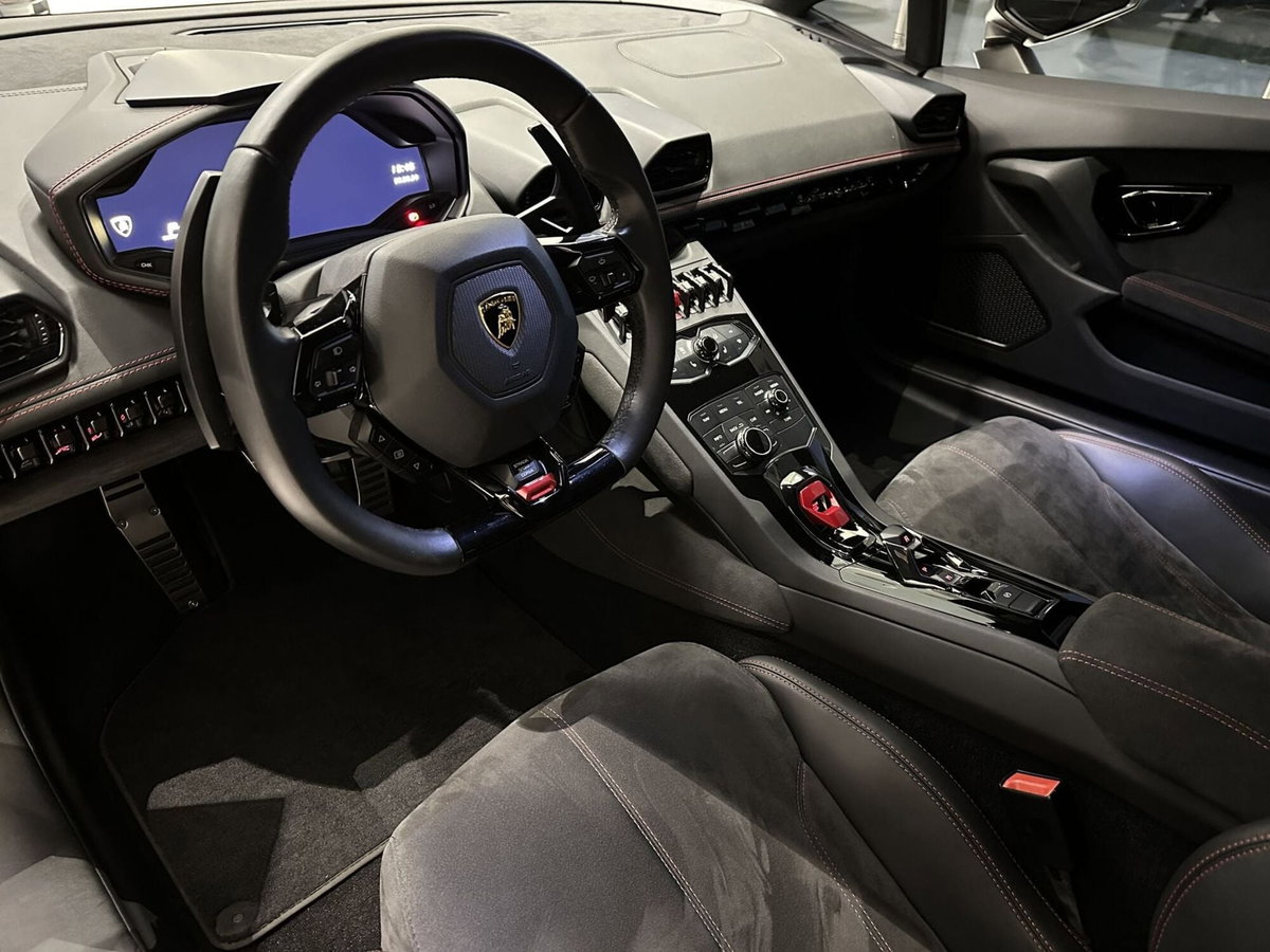 Lamborghini Huracán Coupé 5.2 V10 LP 610-4 Coupé (15)