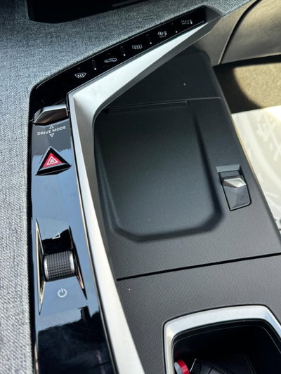 Peugeot 3008 73 kWh GT (15)