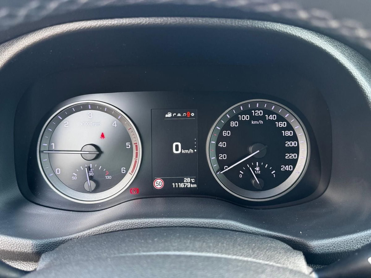 Hyundai Tucson 1.7 CRDi XPossible (13)